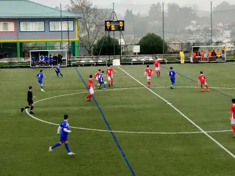 Campo de FĂștbol Pontearnelas