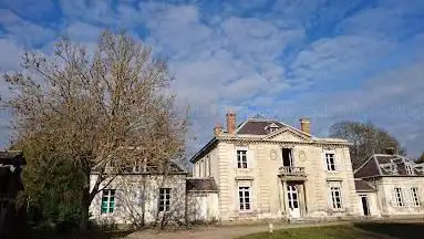 Château d'ArgÅ“uves