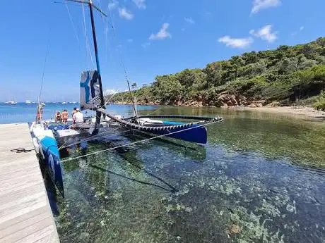 Photo de Multi-croisières - Navigation en bateau à voile / catamaran