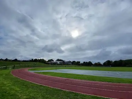 Photo de Running track Leisure Centre