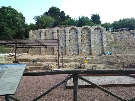 Holes of the fairies - Tombs IIIth Cen. B.C. - Necropolis of Populonia