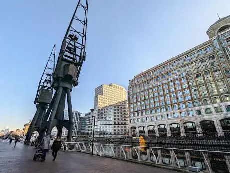 Photo de West India Quay Promenade