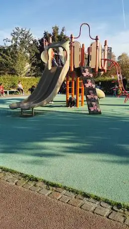 Parc des Femmes Savantes