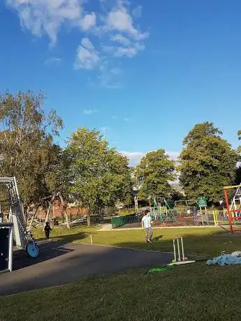 Photo de Harwoods Recreation Ground