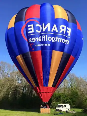 Photo de FRANCE MONTGOLFIERES - Bourgogne - Vézelay - vol en montgolfière