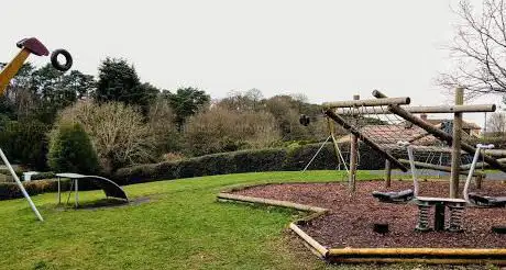 Photo de Boundstone Recreation Ground Play Area