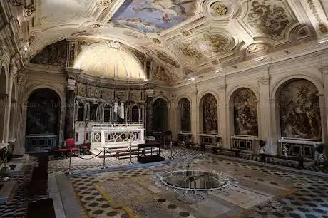 Photo de Basilica of Saint Mary of Healthcare