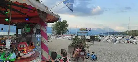 Photo de Manege Baby Station Esplanade Du Lac