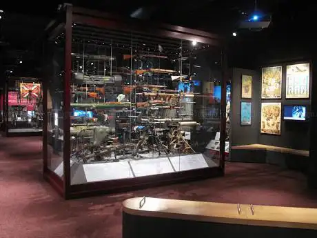 Photo de Airborne Assault Museum