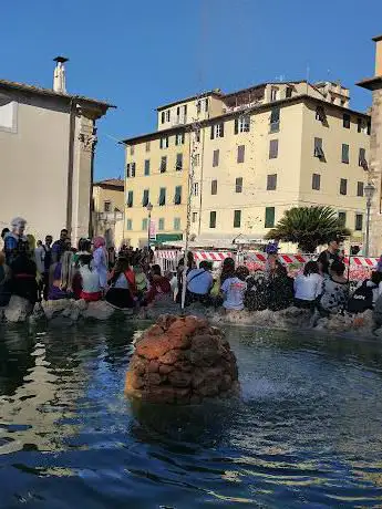 Photo de Fontana in pietra