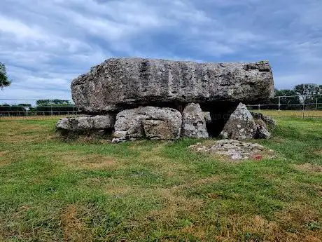 Photo de Lligwy Burial Chamber