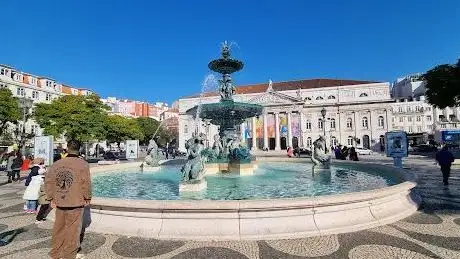 Photo de North fountain of Rossio