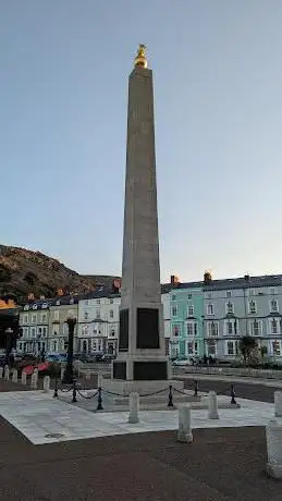 Photo de Bryn Pydew Obelisk