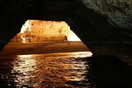 Photo de Algar dos Capitães