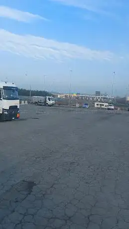 Photo de Parcheggio Scambiatore Asti Est