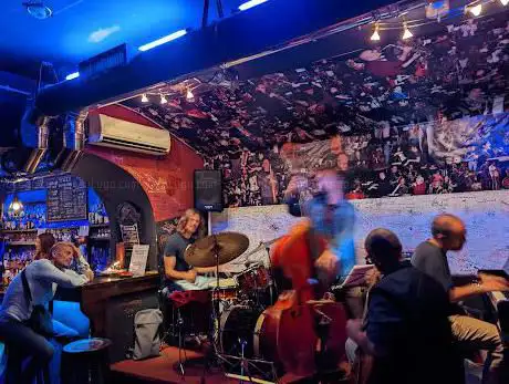Photo de Charity Café Jazz & Blues Club