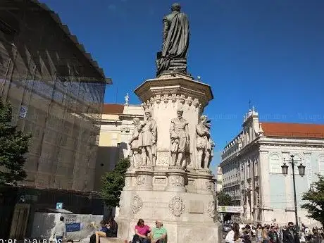 Photo de Praça Luís de Camões