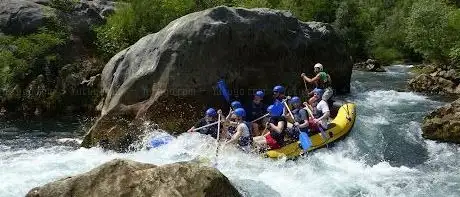 Photo de Travel Agency Luka Rafting