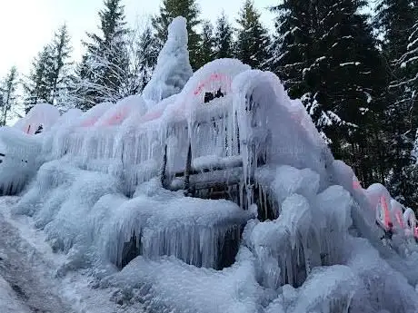 Photo de The Ice Palaces in Schwarzsee