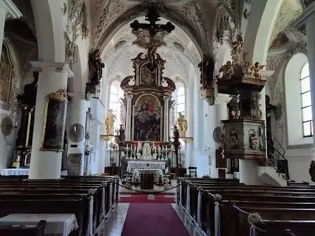 Photo de Pfarrkirche Mariä Himmelfahrt Grassau