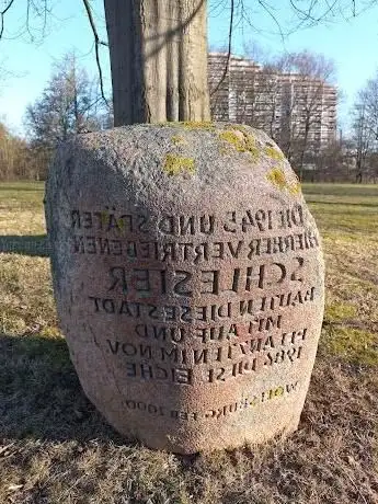 Photo de Gedenkmal - Schlesier bauten diese Stadt auf - Wolfsburg
