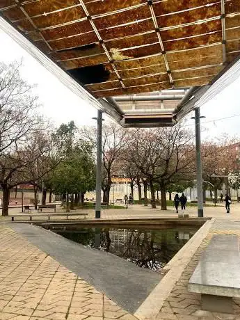 Photo de Plaça de les Treballadores i Treballadors de la Harry Walker