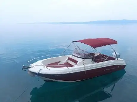 Photo de Adria Labudic - Podgora boat rental and boat excursions