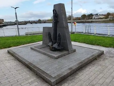 Photo de Merchant Seamen Memorial