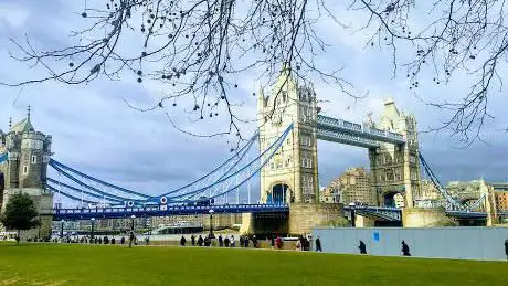 Photo de Potters Fields Park