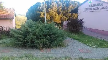 Photo de Çerçiler Mahallesi Parkı