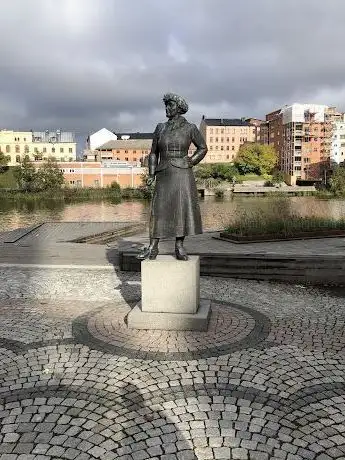 Photo de Moa Martinsson Statue