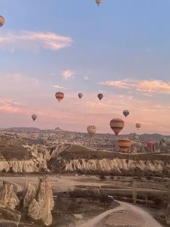 Photo de Golden Cappadocia Travel | Cappadocia Hot Air Balloon