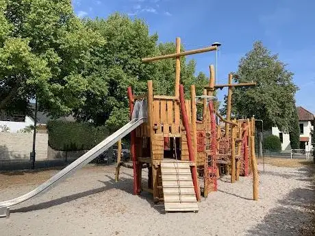 Photo de Spielplatz Jahnstraße