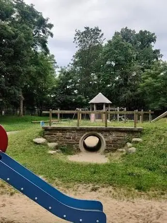 Photo de Spielplatz Austinstraße