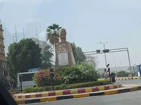 Photo de Dr. Magdy Yacoub Sq.