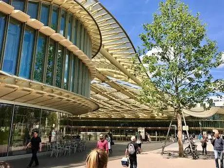Photo de Place Carré  Les Halles