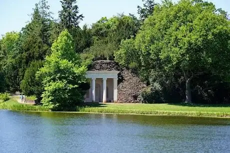 Photo de Nymphaeum im Wörlitzer Park
