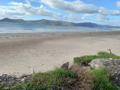 Reenroe Beach/ Inny