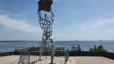Finn McCool statue