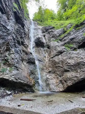 Photo de Trenk Wasserfall