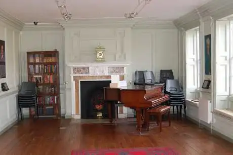 Photo de Octavia Hill's Birthplace House