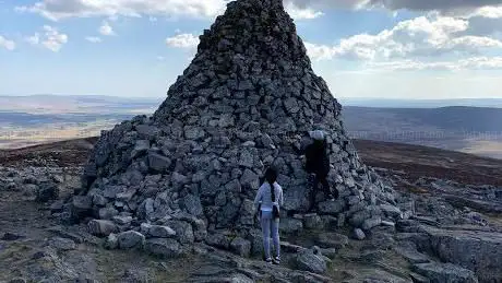 Photo de Cairn Table