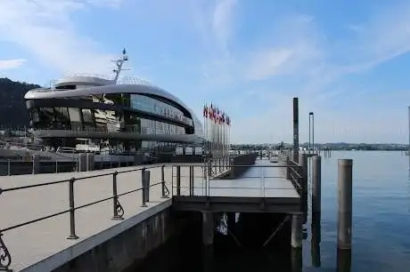 Photo de Seepromenade mit Hafenmole