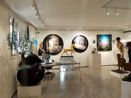 Photo de Ravagnan Gallery - Dorsoduro 686