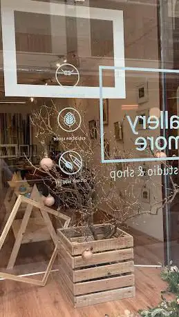 Photo de Gallery More Studio & Shop