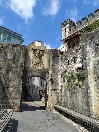 Photo de Porte de Santa María
