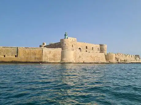 Photo de Ortigia Island Excursion - punto di imbarco