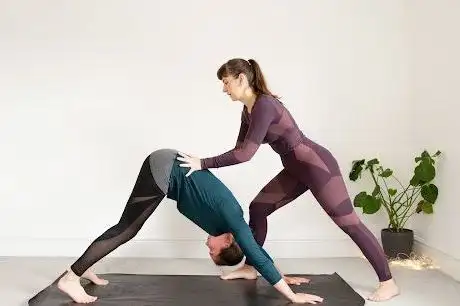 Photo de Yoga in the High Peak