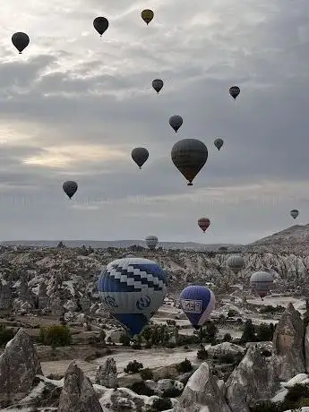 Photo de Point de vue Coucher/Lever du Soleil et Montgolfières