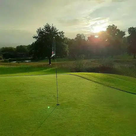 Photo de Club de Golf El Pilar - Sarria
